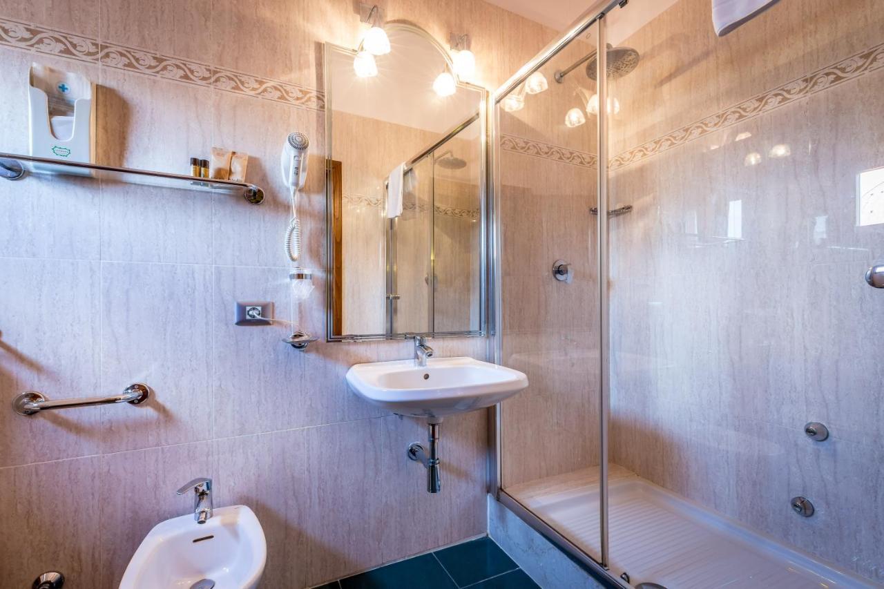 Tuscany Love Delle Tele-Firenze Hotel Bagian luar foto